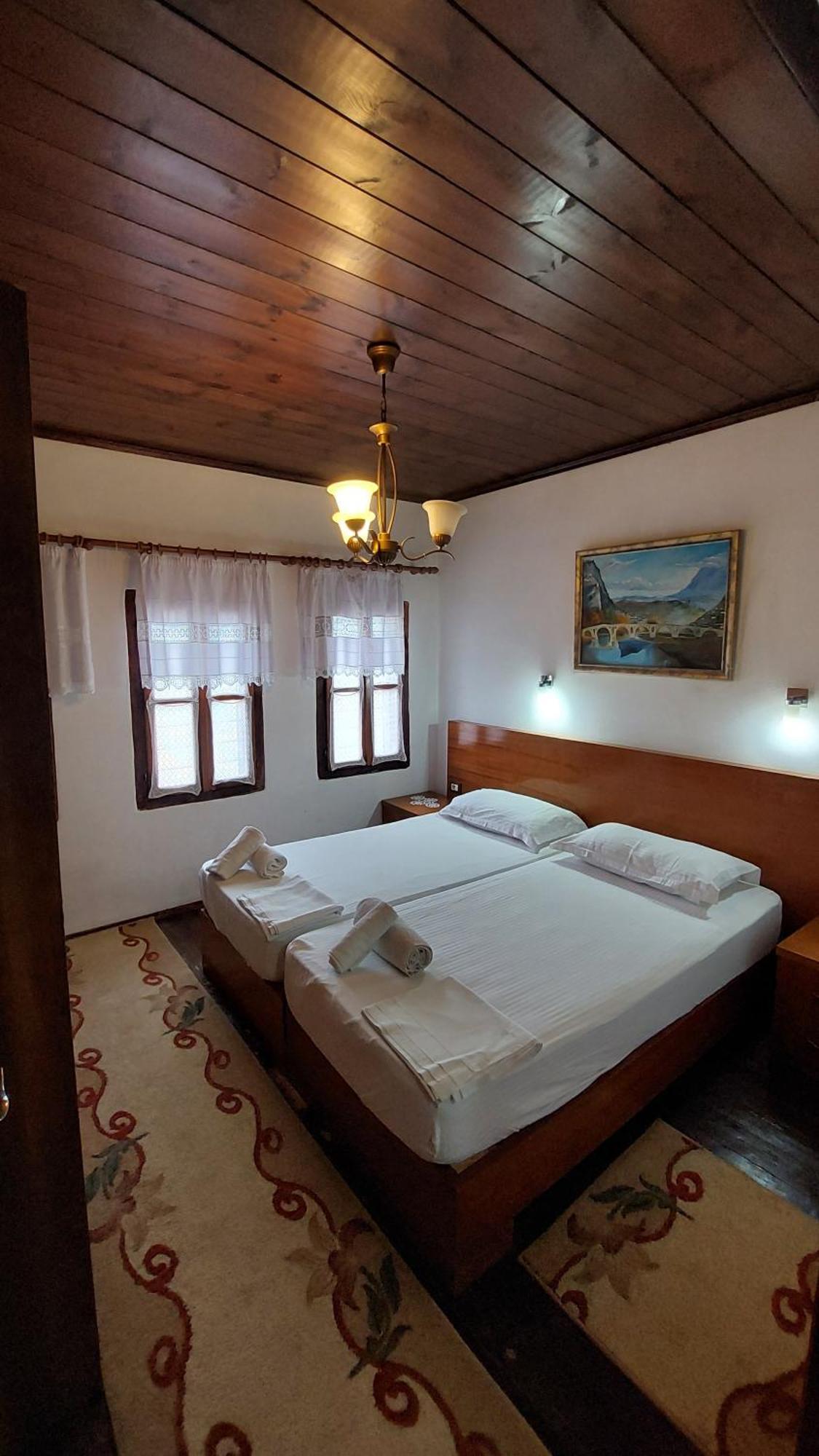 Hotel Old Town Hava Baci Berat Exterior foto