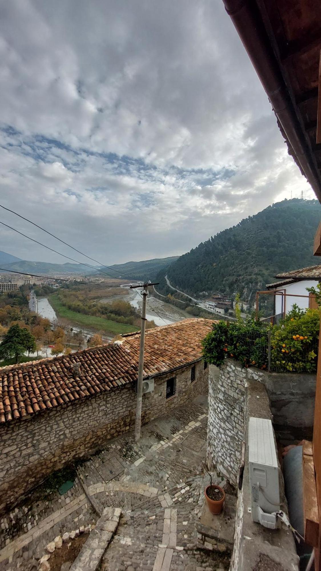 Hotel Old Town Hava Baci Berat Exterior foto